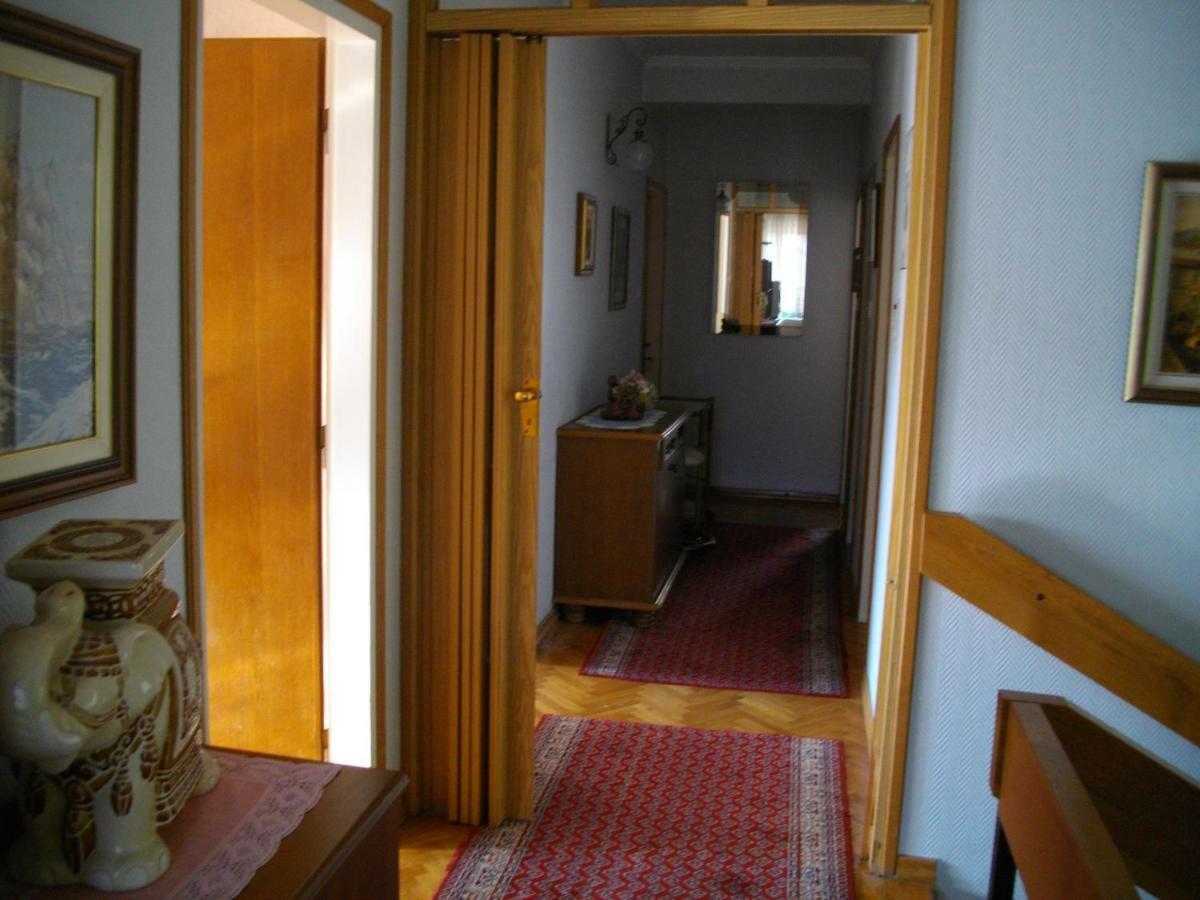 Apartmani Nives Lovran Εξωτερικό φωτογραφία