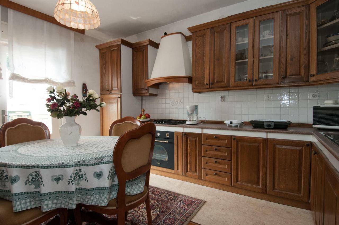 Apartmani Nives Lovran Εξωτερικό φωτογραφία